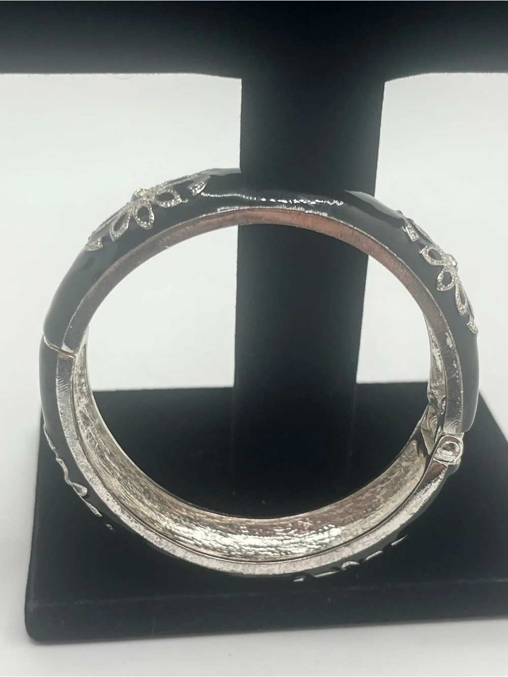Black enamel hinged bangle bracelet silver tone floral rhinestone accents